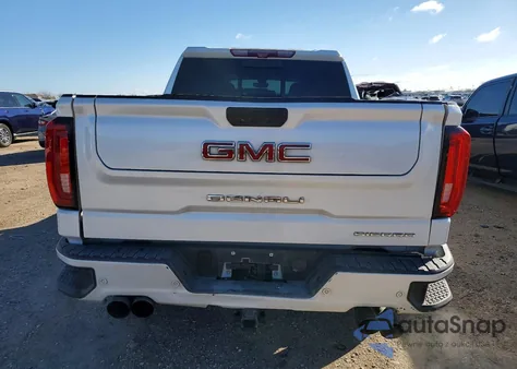 2020 GMC Sierra K1500 Denali z USA, uszkodzony, nr VIN 1GTU9FEL6LZ210213